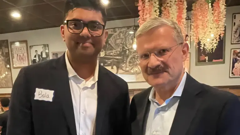 Balaganesh Chakrahari and Dr. Dariusz Nasiek at the networking event on artificial intelligence